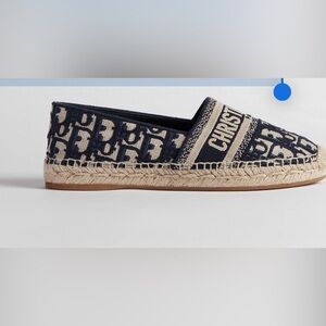 Dior Granville Espadrille
Deep Blue Dior Oblique Embroidered Cotton size 37.5